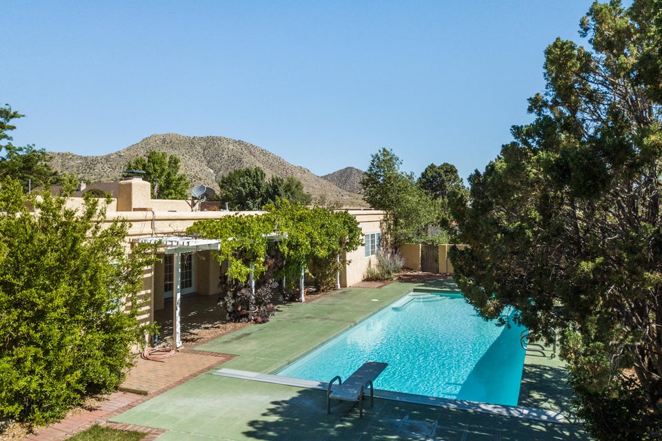 1133 Santa Ana Avenue SE Albuquerque Home Listings - Sandi Pressley Real Estate