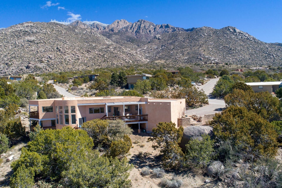 17 Juniper Hill Loop NE Albuquerque Home Listings - Sandi Pressley Real Estate