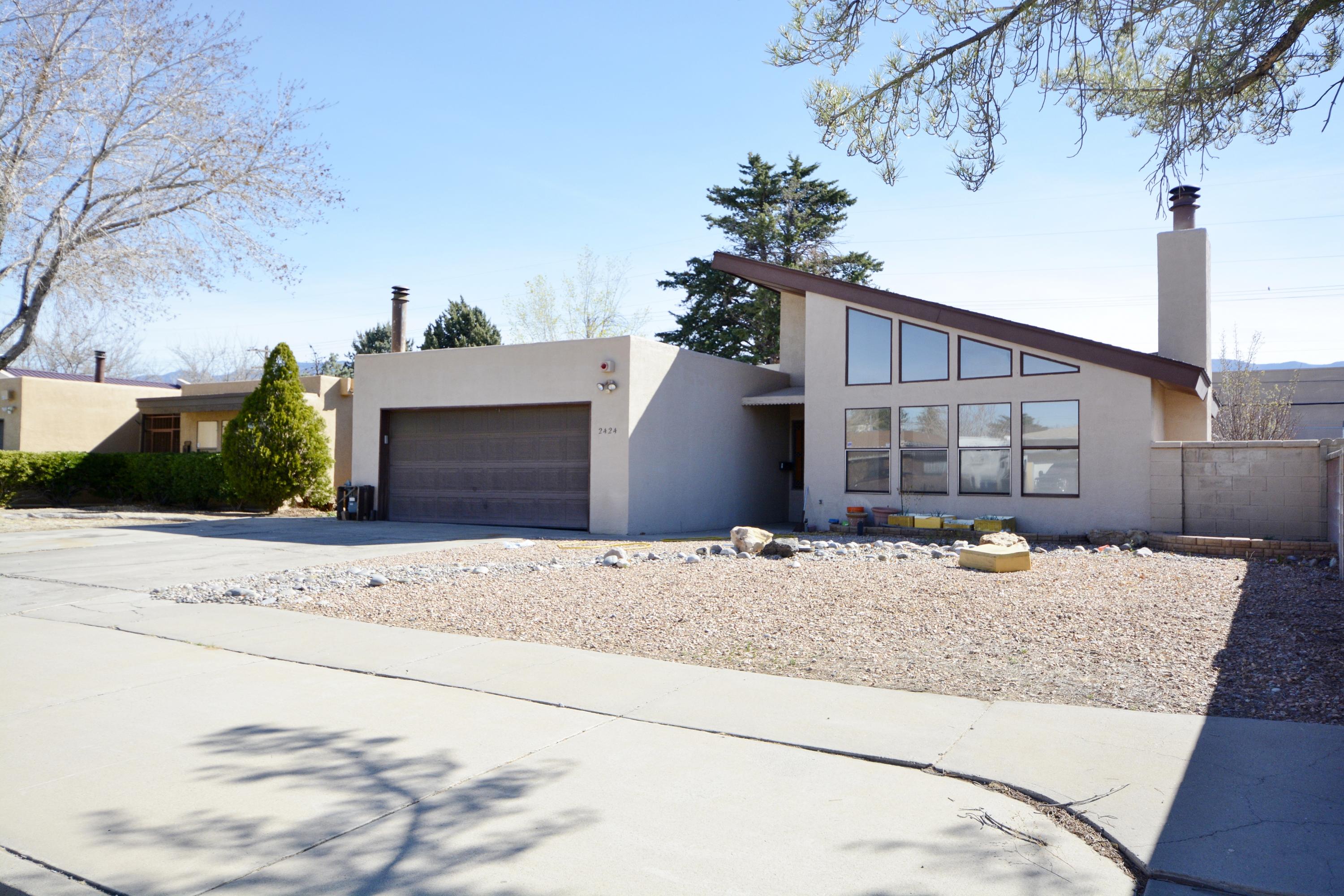 2424 Wisconsin Street NE Albuquerque Home Listings - Sandi Pressley Real Estate