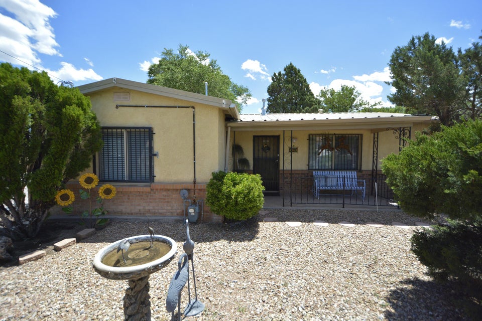 326 Atrisco Drive SW Albuquerque Home Listings - Sandi Pressley Real Estate