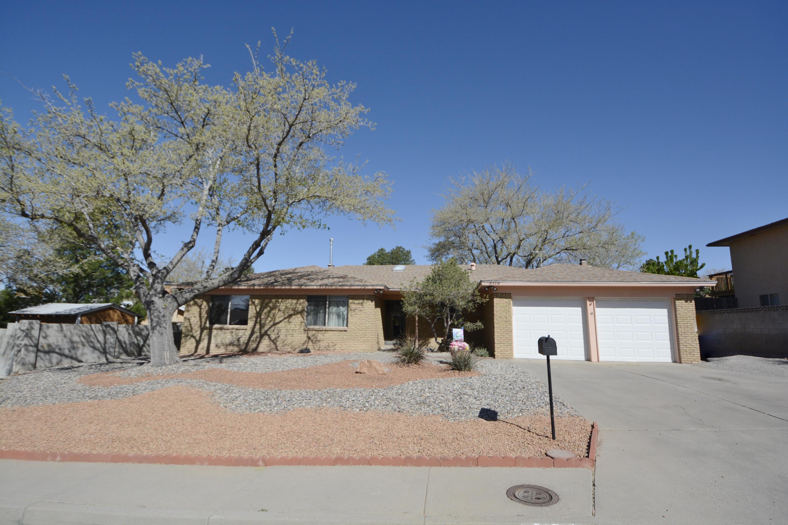 3713 Glen Canyon Road NE Albuquerque Home Listings - Sandi Pressley Real Estate