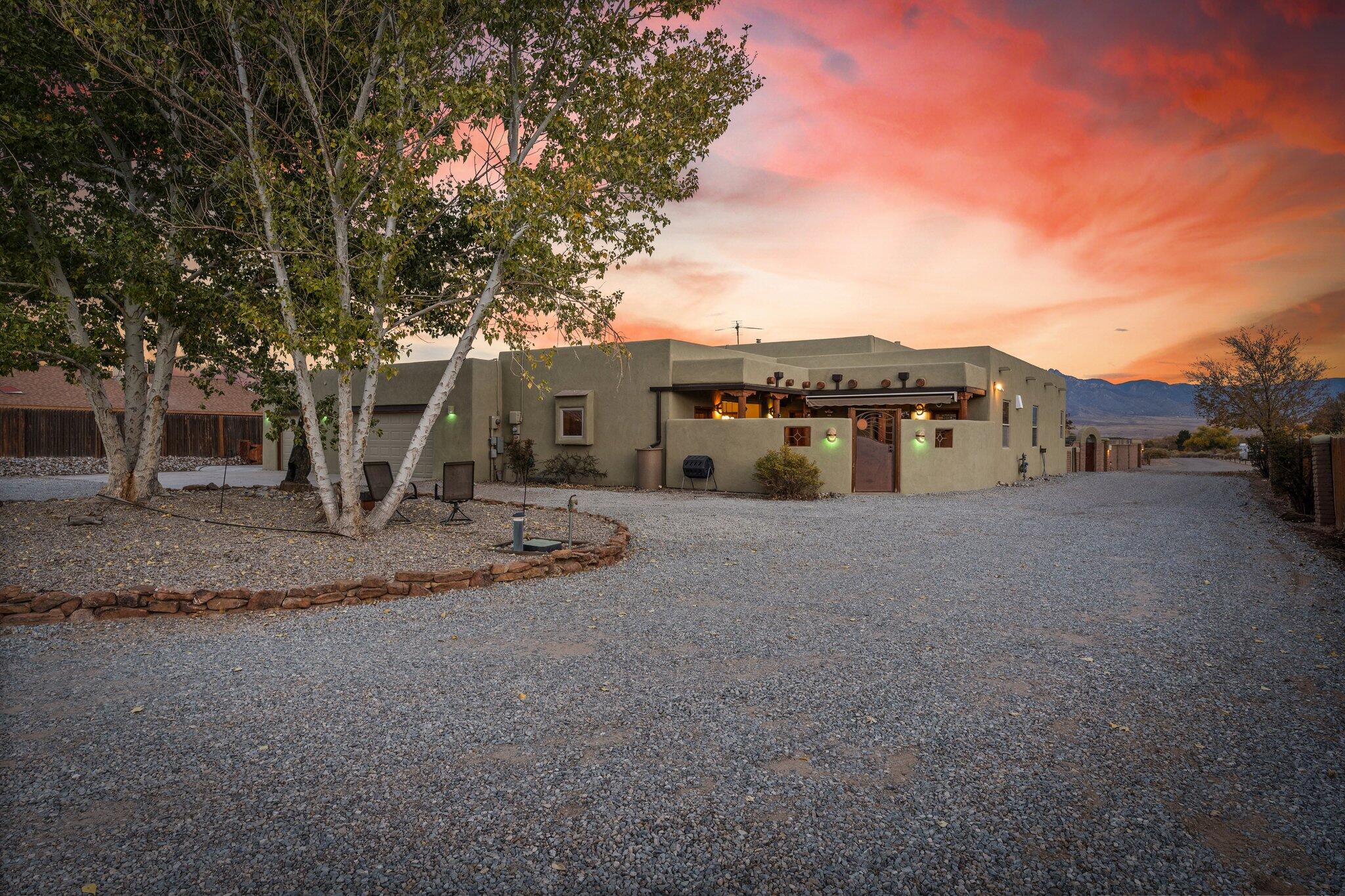 38 Villa De Paz Road Albuquerque Home Listings - Sandi Pressley Real Estate