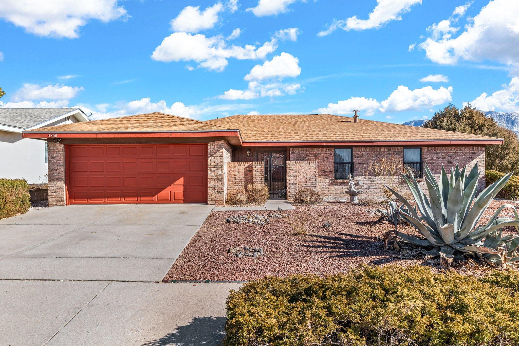 5300 Beebe Street NE Albuquerque Home Listings - Sandi Pressley Real Estate