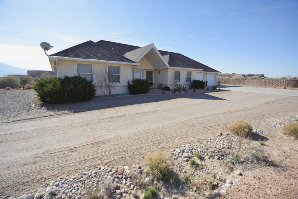 5508 Vera Cruz Road NE Albuquerque Home Listings - Sandi Pressley Real Estate