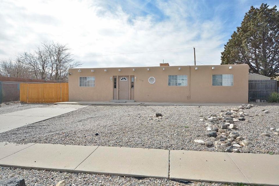 5708 Alegria Road NW Albuquerque Home Listings - Sandi Pressley Real Estate