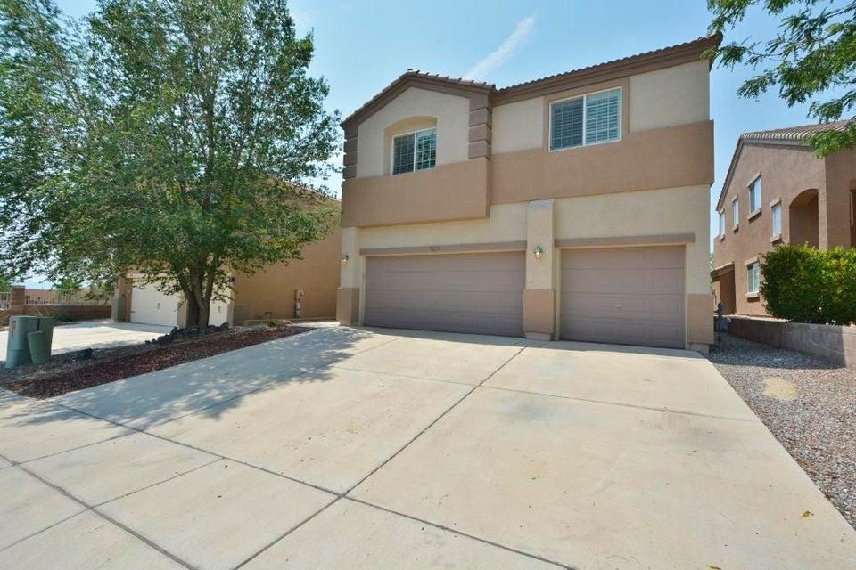 7220 Tree Line Avenue NW Albuquerque Home Listings - Sandi Pressley Real Estate
