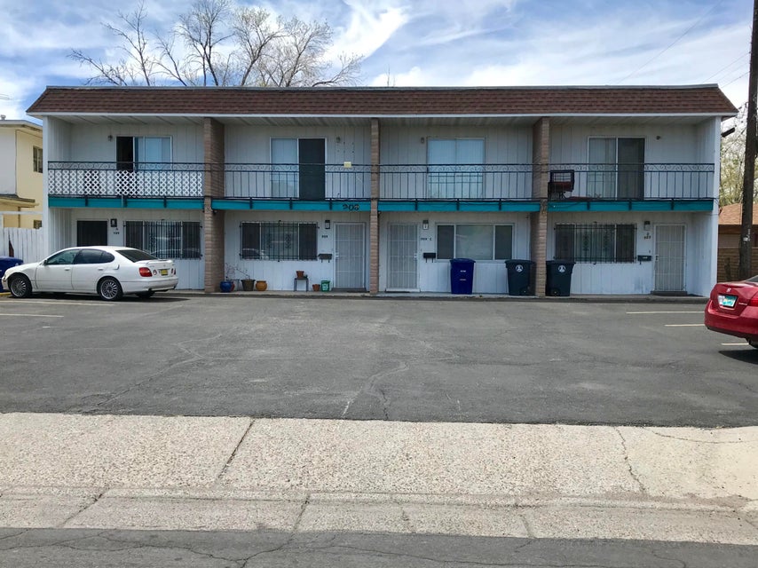 909 Carlisle Boulevard SE Albuquerque Home Listings - Sandi Pressley Real Estate