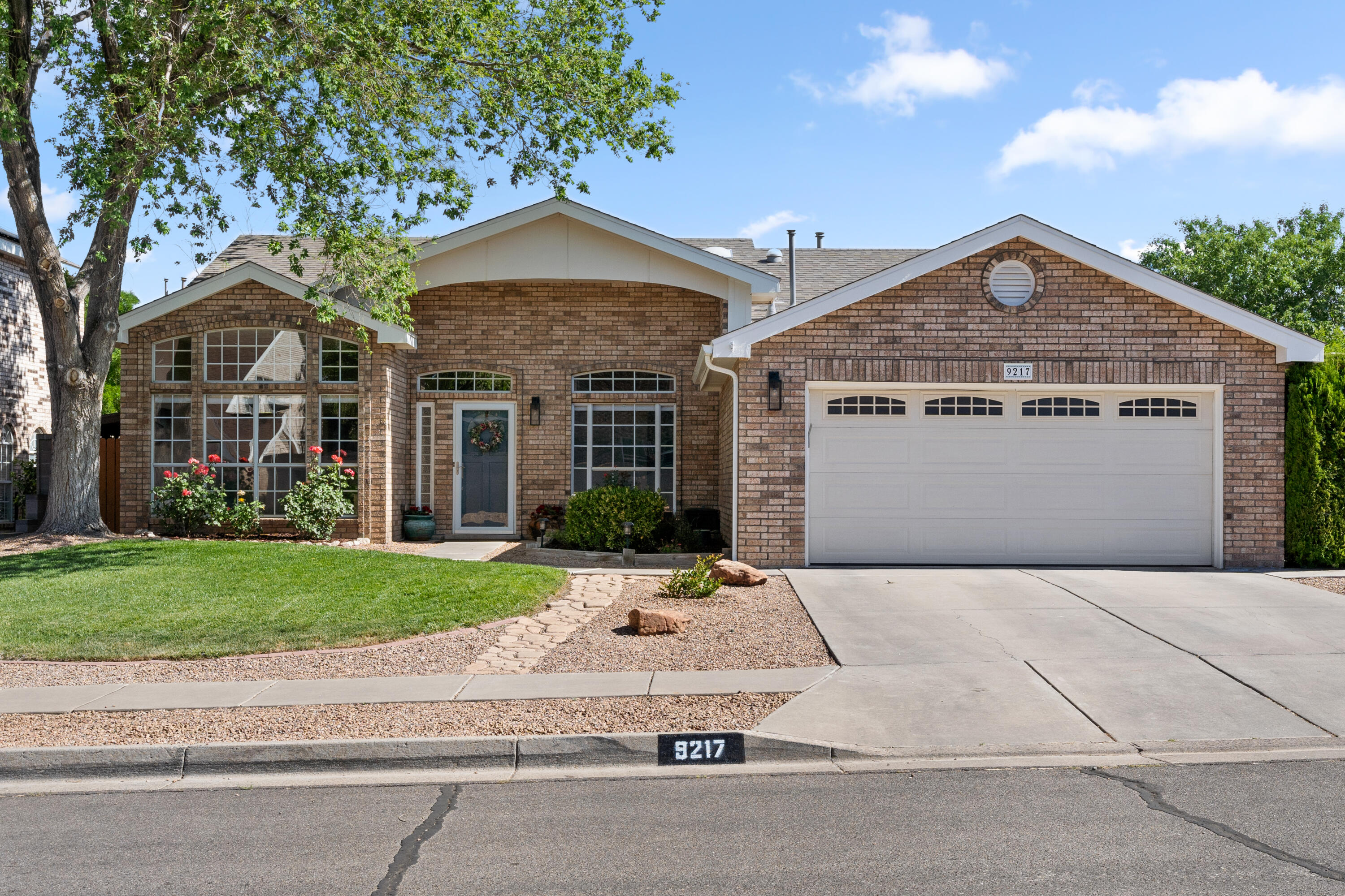 9217 RIDGEFIELD Avenue NE Albuquerque Home Listings - Sandi Pressley Real Estate